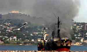 Incendio en barco surcoreano deja cuatro personas muertas
