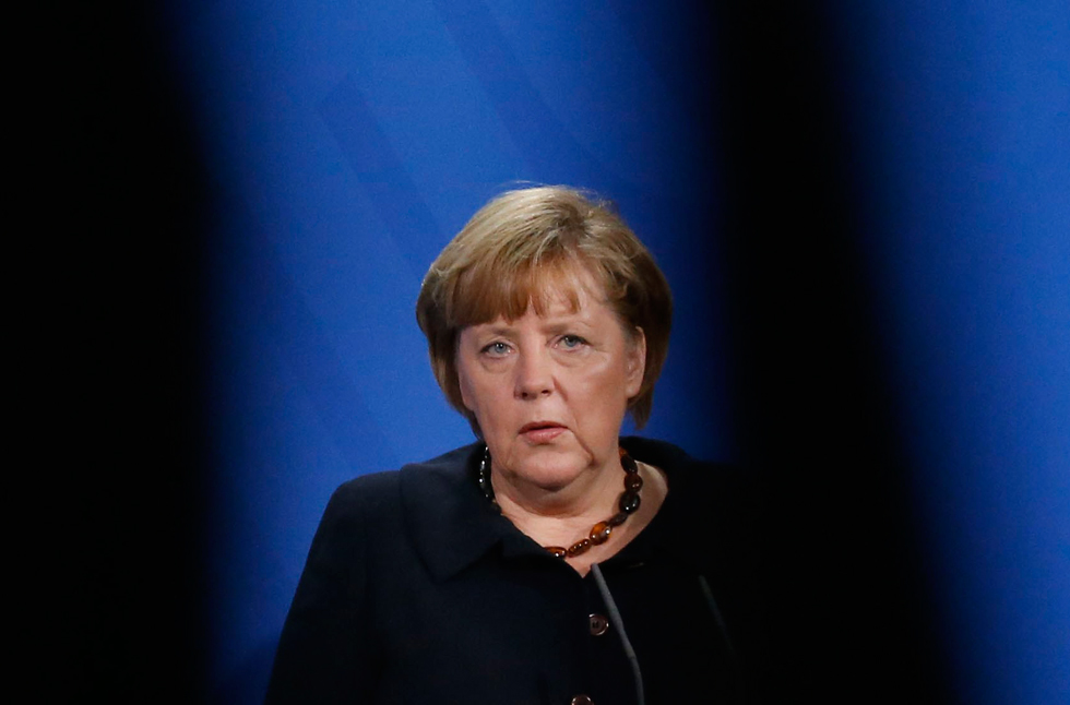 Merkel: Llegada de Hitler al poder hace 80 años es una advertencia permanente