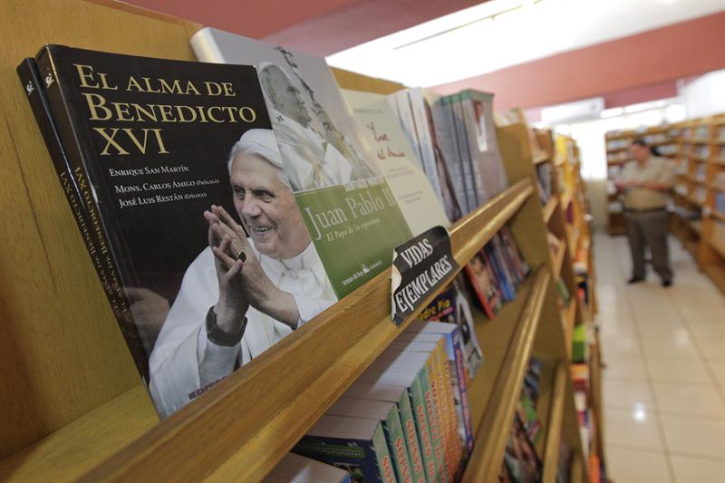 El papa ¿”renuncia”, “dimite” o “abdica”? Esa es la cuestión lingüística