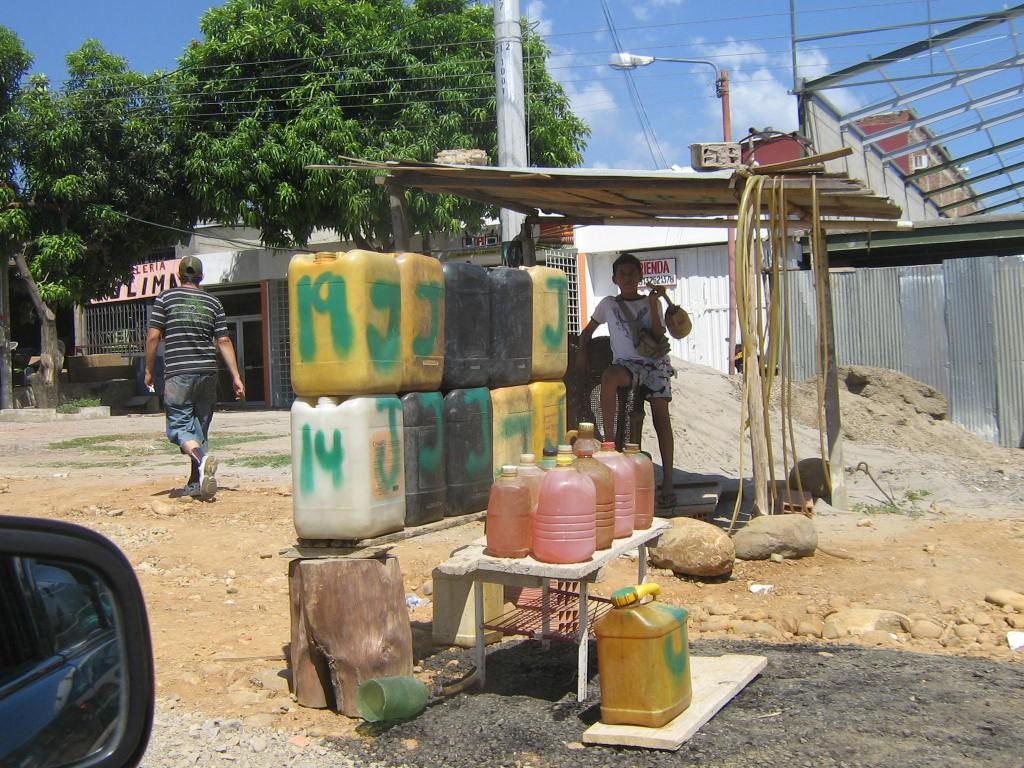 GN aprehendió a joven con gasolina en Mérida