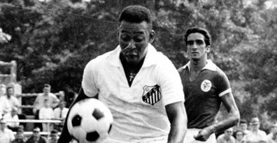 Le quieren poner un gol más a Pelé