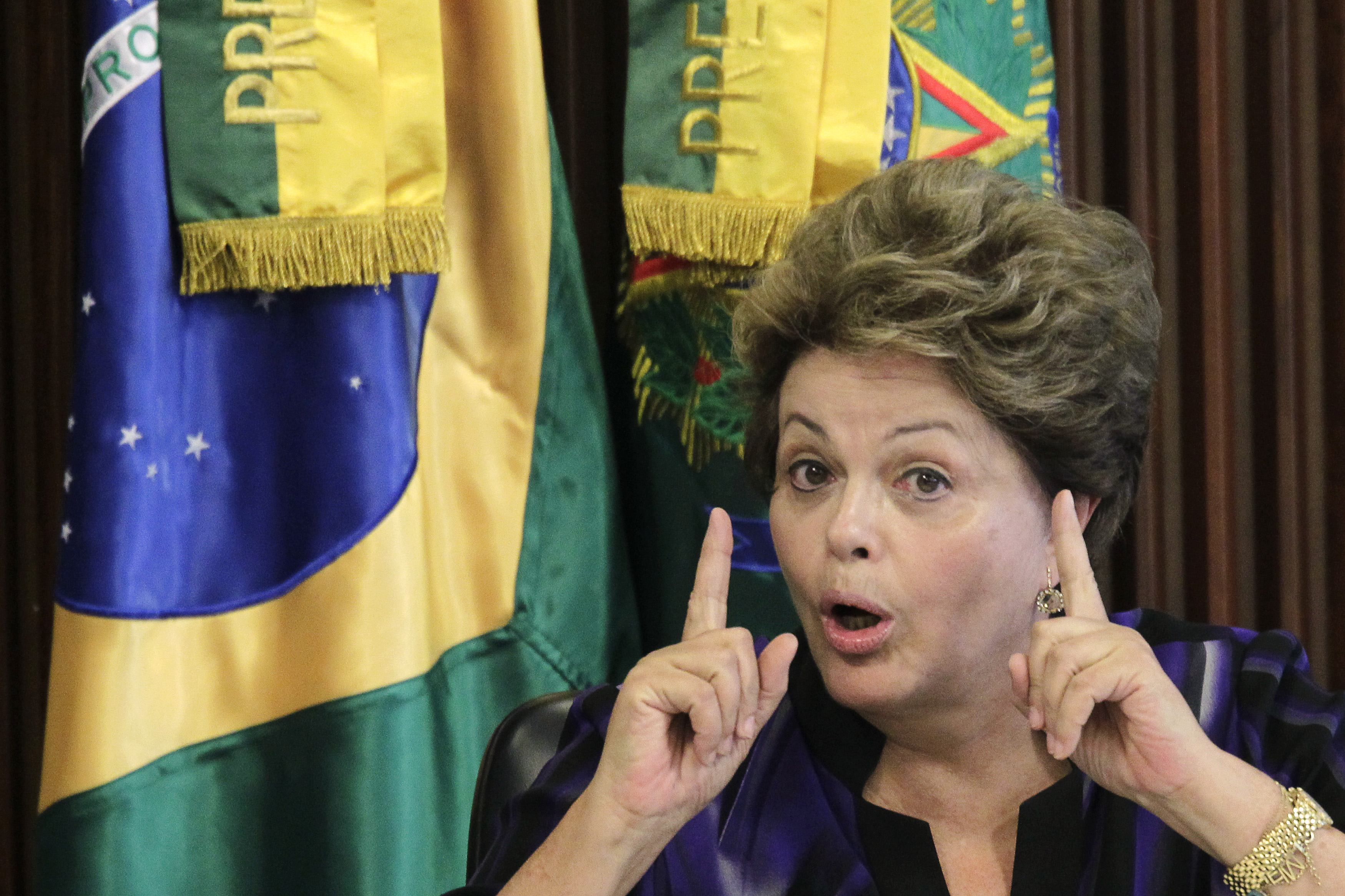 Rousseff garantiza la construcción de refinería conjunta con Pdvsa