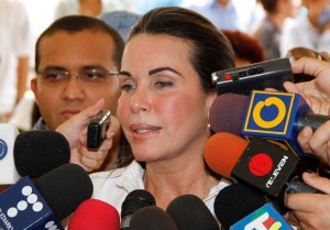Eveling de Rosales anuncia censo de  estudiantes para  becas JEL Maracaibo