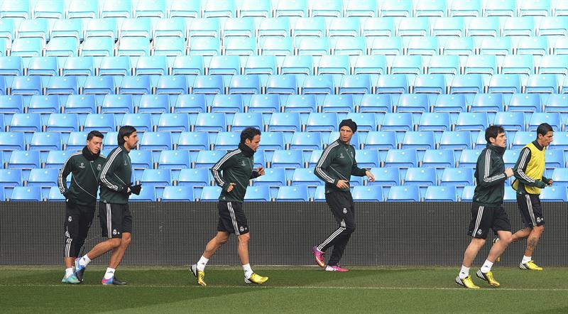 Iker Casillas vuelve a sus entrenamientos tras lesión