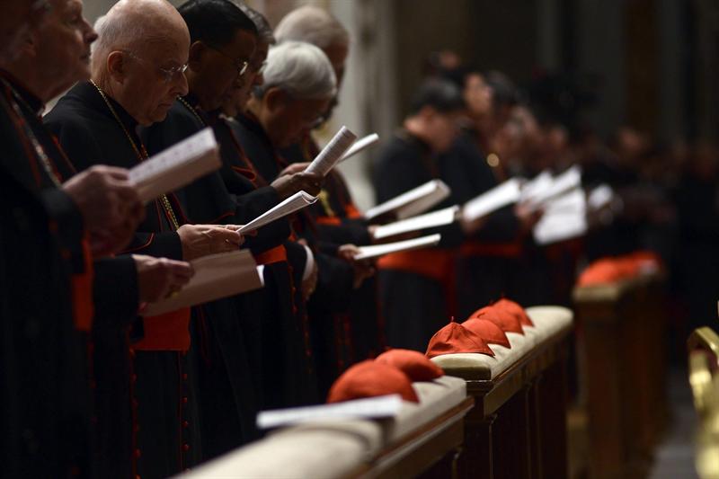 Víctimas de pederastia recoletan firmas para evitar que cardenal asista al cónclave