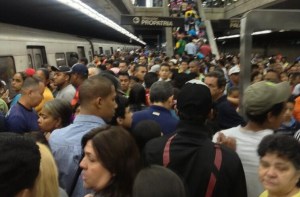 Metro de Caracas está lento como morrocoy