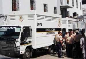 Policía de Miranda detiene a septuagenario con arma de fuego