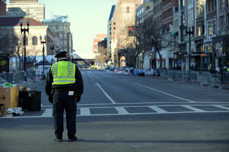 Imágenes de sospechosos del atentado de Bostón serán difundidas hoy