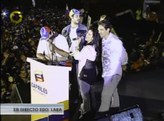 Karina y Guillermo Dávila cantan en cierre de campaña de Capriles en Lara
