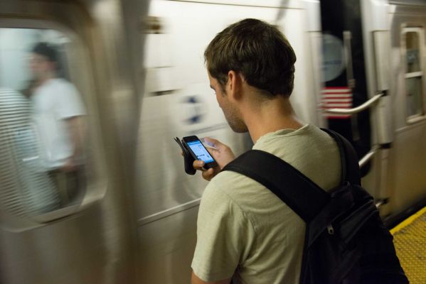 Metro de Nueva York amplía el servicio Wifi a más de treinta estaciones