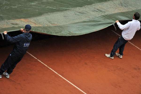 La lluvia interrumpe la semifinal Azarenka-Errani en Roma
