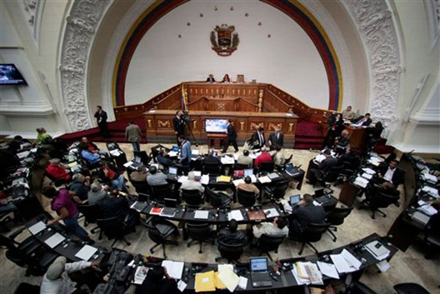 AN aprueba Ley de Endeudamiento Complementario para el Ejercicio Fiscal 2013