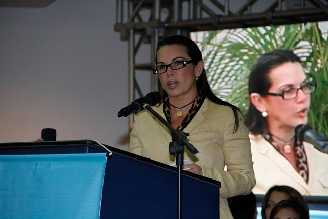 Eveling de Rosales: No los voy a defraudar, seguiré trabajando por Maracaibo