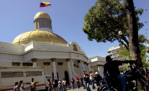 Asamblea Nacional autoriza a Maduro a ausentarse del país por más de 5 días