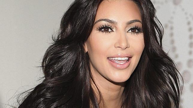 Kim Kardashian quiere lanzar una línea de ropa para bebés