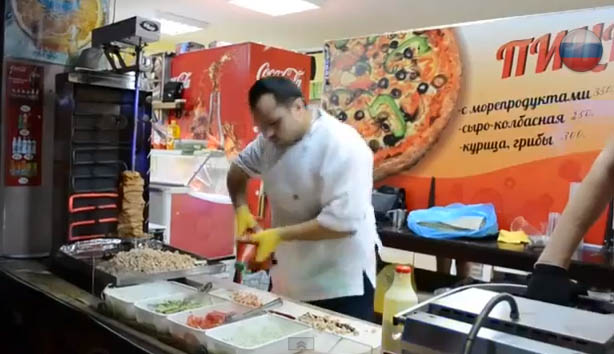 Nunca habías visto hacer un Shawarma tan rápido (Video)