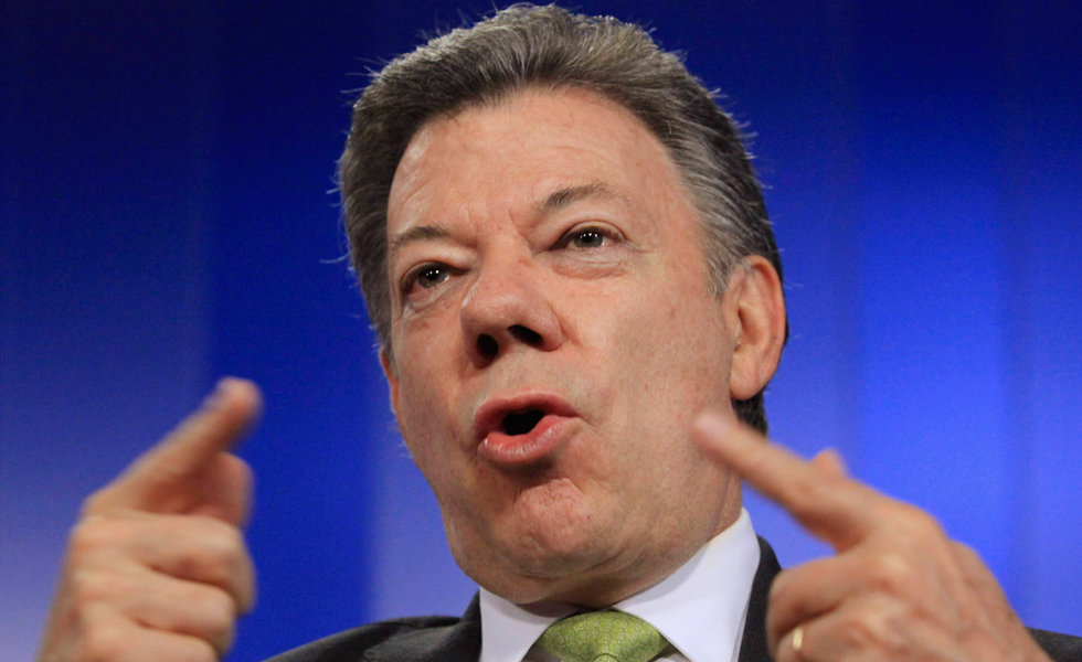 Ministros de Colombia ofrecen su renuncia al presidente Santos
