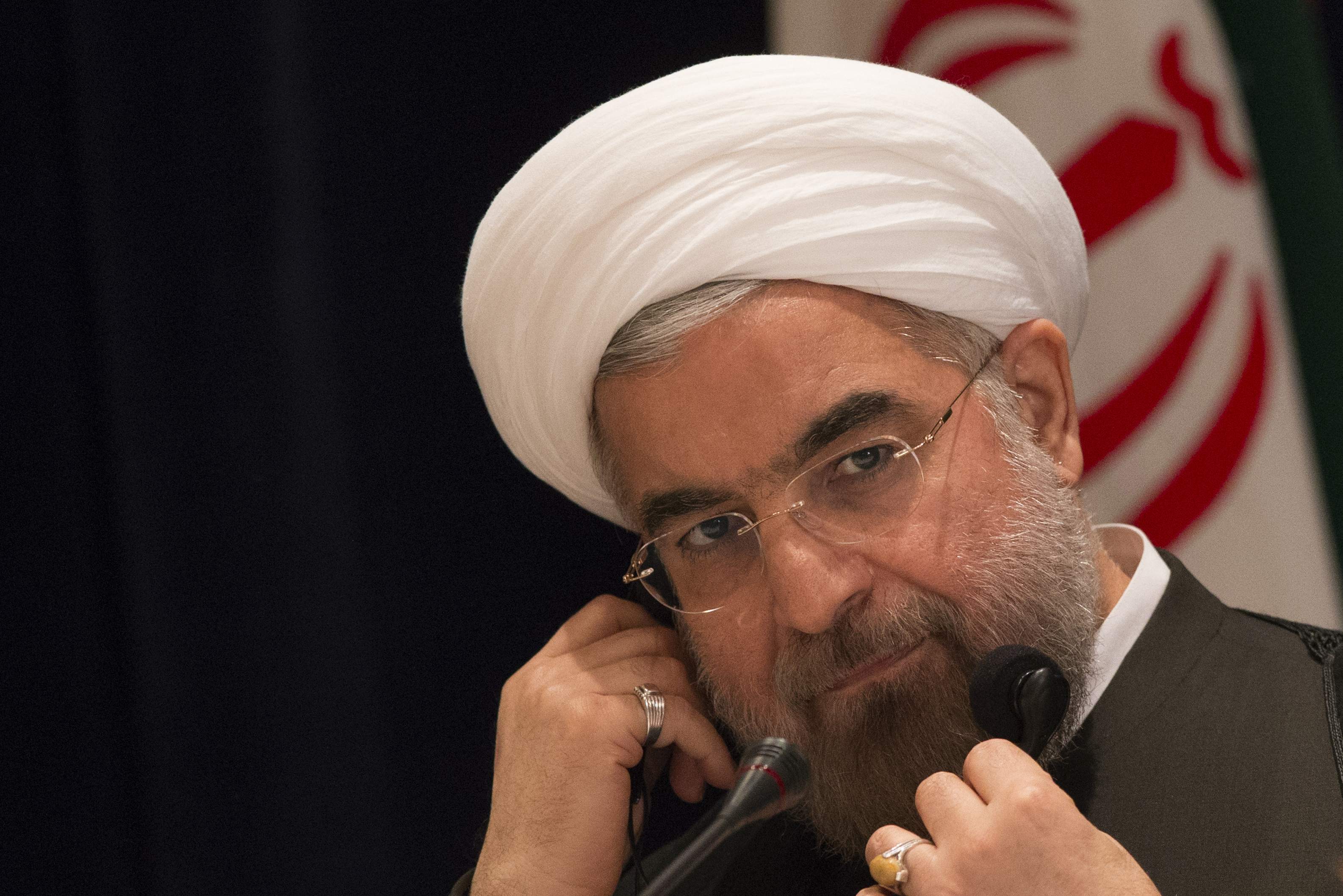 El jefe de los Guardianes de la Revolución iraní critica a Rohani por haber hablado con Obama