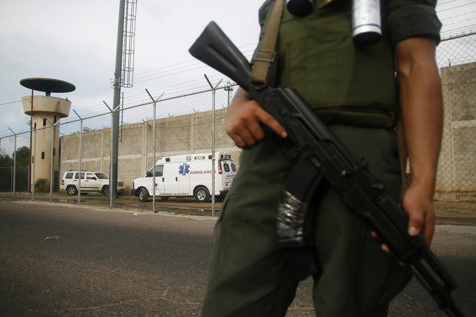 Autorizan traslado de 25 reclusos a cuatro cárceles del país