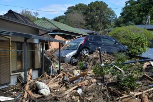Continúa en Japón la búsqueda de desaparecidos por el tifón Wipha