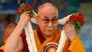 Dalai Lama afirma que budismo y cristianismo persiguen el mismo fin