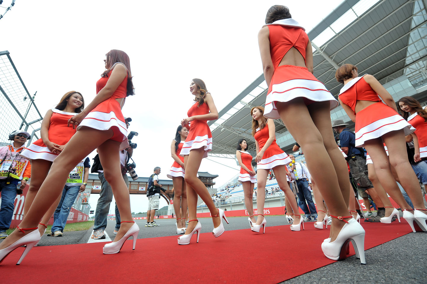 Las más “riquiquitas” del GP de F1… ¡promotoras coreanas!