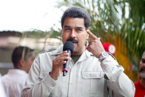 Maduro acusa a Capriles de estar involucrado en supuesta “guerra económica”