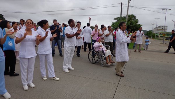 Médicos de Calabozo exigen a autoridades seguridad e insumos