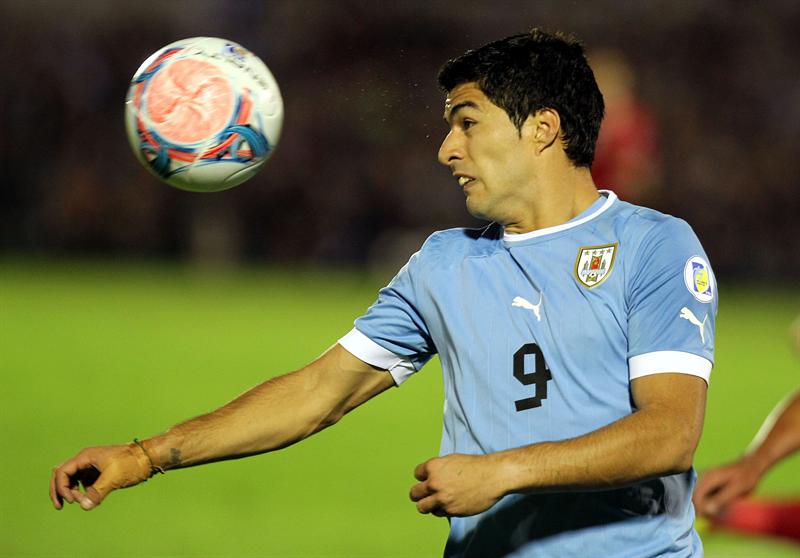 Uruguay último clasificado al Mundial Brasil-2014