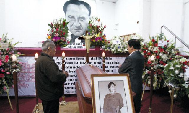 En Perú: Fue asesinada con una réplica de la espada de Bolívar