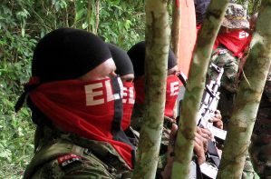 ELN pide perdón por asesinar a dos contratistas de una petrolera en Colombia