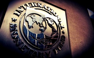 FMI cree que Grecia necesita que tercer rescate alcance los 98.900 millones de dólares