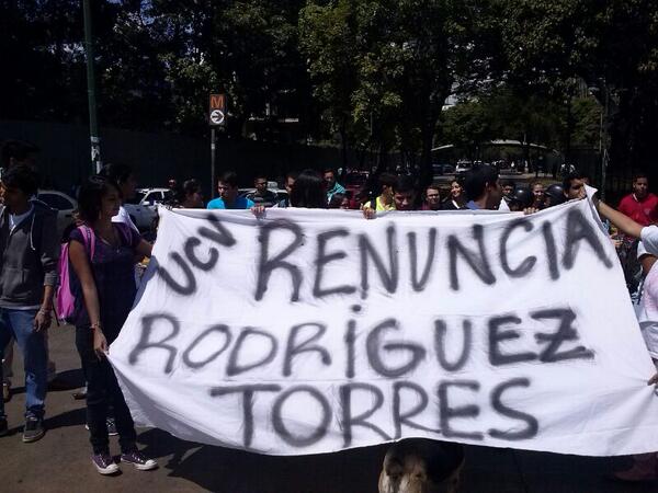 Estudiantes de la UCV exigen respuesta del Gobierno a la inseguridad (Fotos)