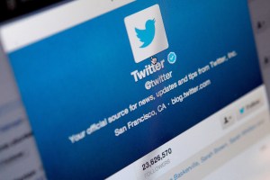 Twitter suspende cuenta de portal web chavista