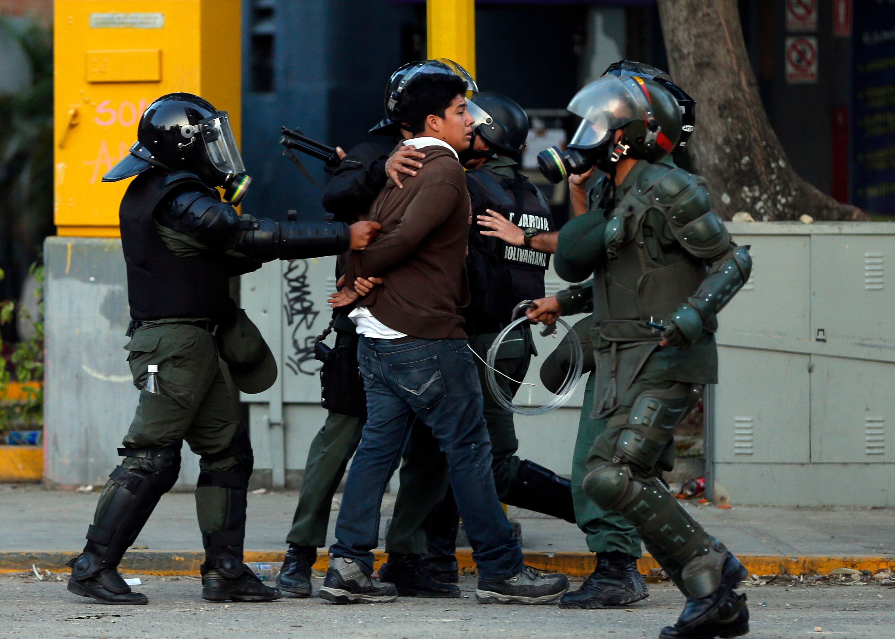 Extraoficial: Detenidos dos coroneles de la GNB en Valencia por negarse a reprimir manifestación