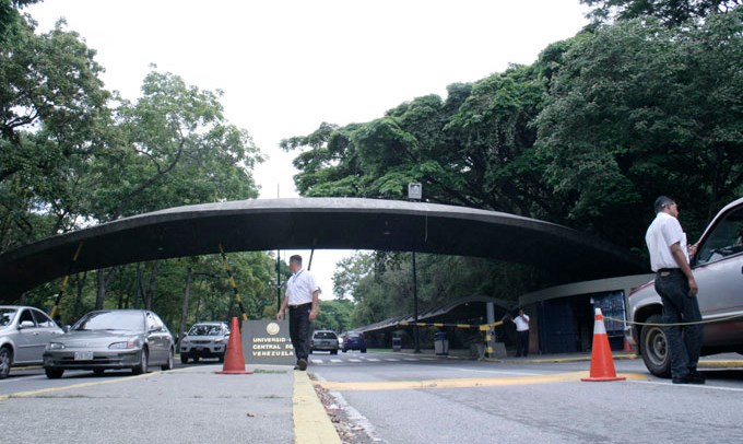 Protestas creativas en la UCV (Fotos)