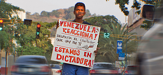 ¡Venezuela despierta! Pancartazo en Las Mercedes (Fotos)
