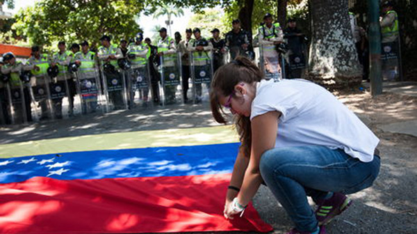 Estudiantes venezolanos denuncian ser catalogados como “objetivos de guerra”