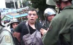 VIDEO exclusivo: La detención de los estudiantes en Las Mercedes #12M