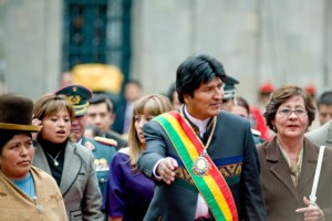 Presidente Evo Morales inició este domingo campaña para tercer período