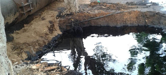 Pdvsa realiza saneamiento en sector del Zulia tras fuga de crudo