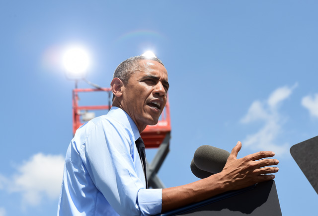 Obama ofrece ayuda para saber “qué pasó” con avión malasio