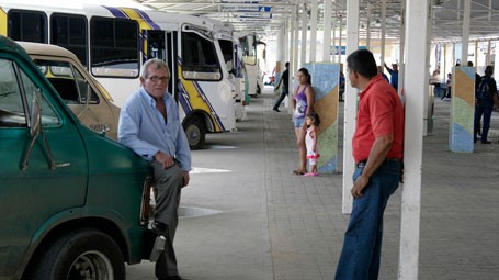 Transporte y usuarios se enfrentan por poco efectivo en Margarita
