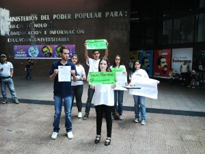 Estudiantes de la Upel exigen a Jehyson Guzmán reapertura de comedores