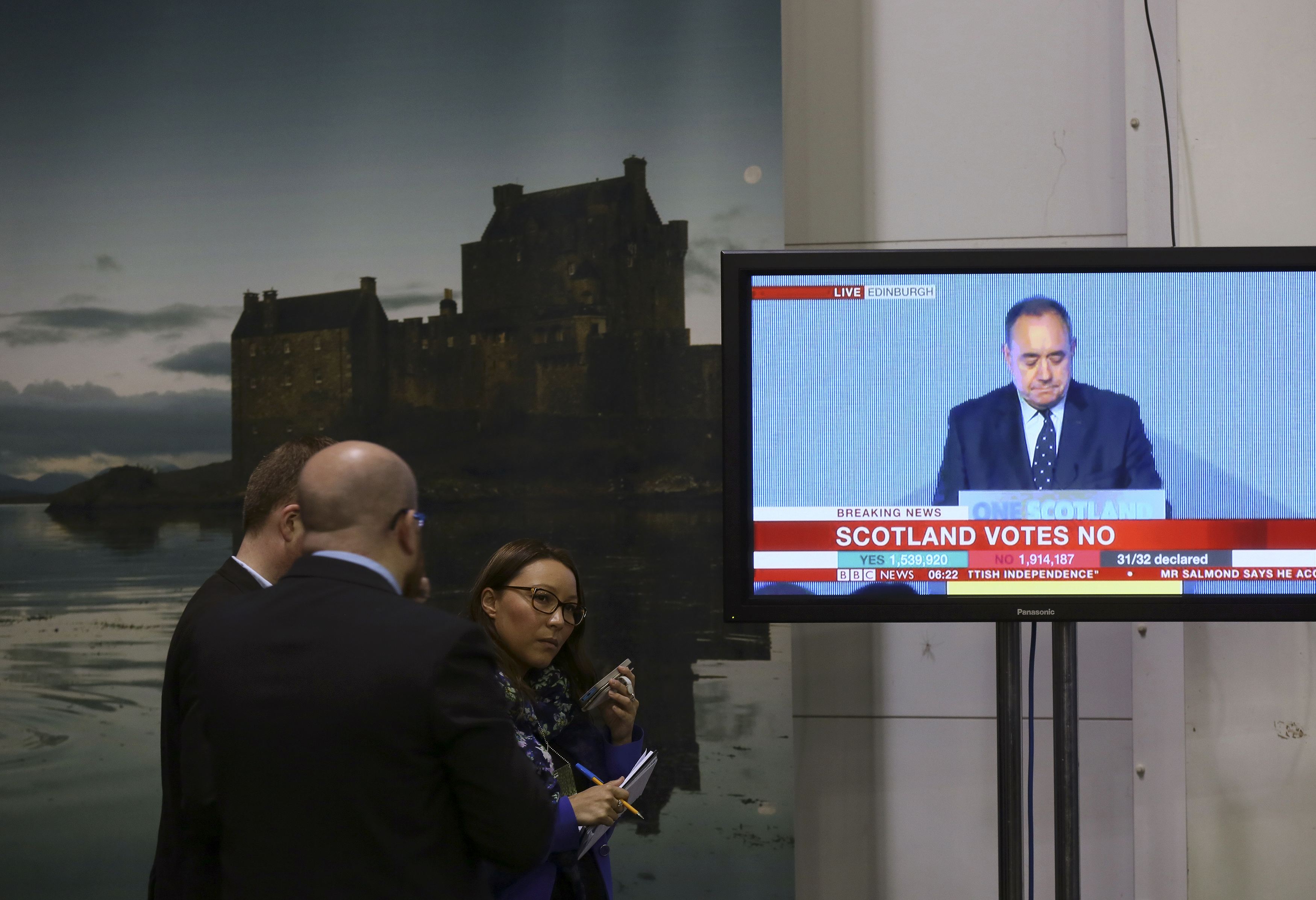 El líder de los independentistas escoceses Alex Salmond reconoce su derrota