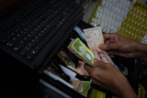 Cómo se vive el día a día en Venezuela con la hiperinflación (Video)