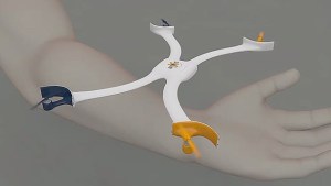 ¡Increíble! Inventan el brazalete drone
