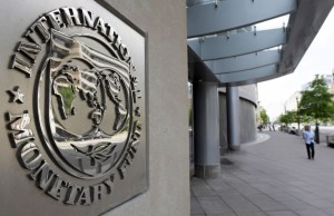 FMI prevé caída de 7% de la economía venezolana en 2015