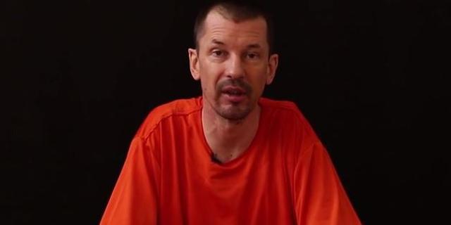 Estado Islámico difunde video de periodista británico cautivo John Cantlie