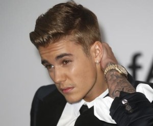 Justin Bieber podría entrar a quirófano tras lastimarse el tímpano